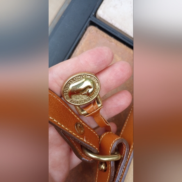 Vintage Dooney & Bourke Dover Drawstring Case Shoulder Crossbody Bag Cream - Picture 8 of 16